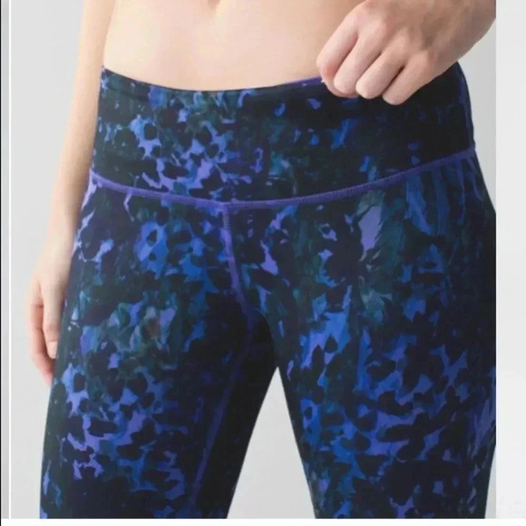 Lululemon wonder under crop 11 - Picture 4 of 10